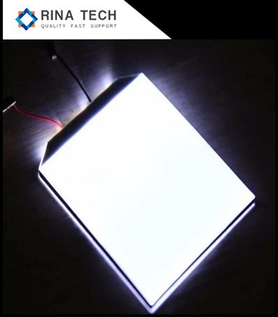 Mazs RGB LED fona apgaismojums